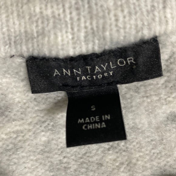 Ann Taylor Sweater - Picture 3 of 5